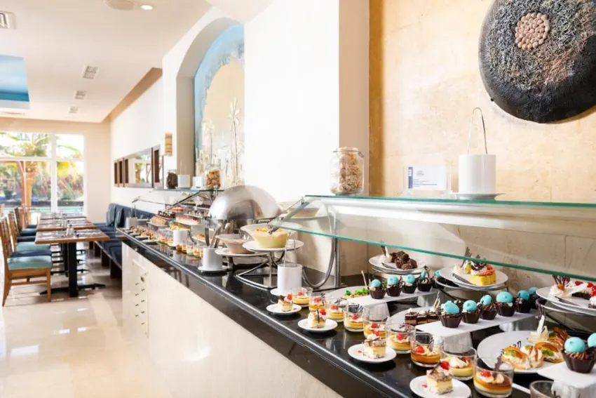 The Three Corners Ocean View El Gouna (Adults Only 16+) 4*-7