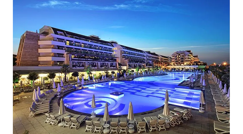 CRYSTAL WATERWORLD RESORT & SPA  5*-35