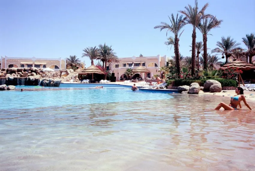 CLUB FARAANA REEF  4*-36