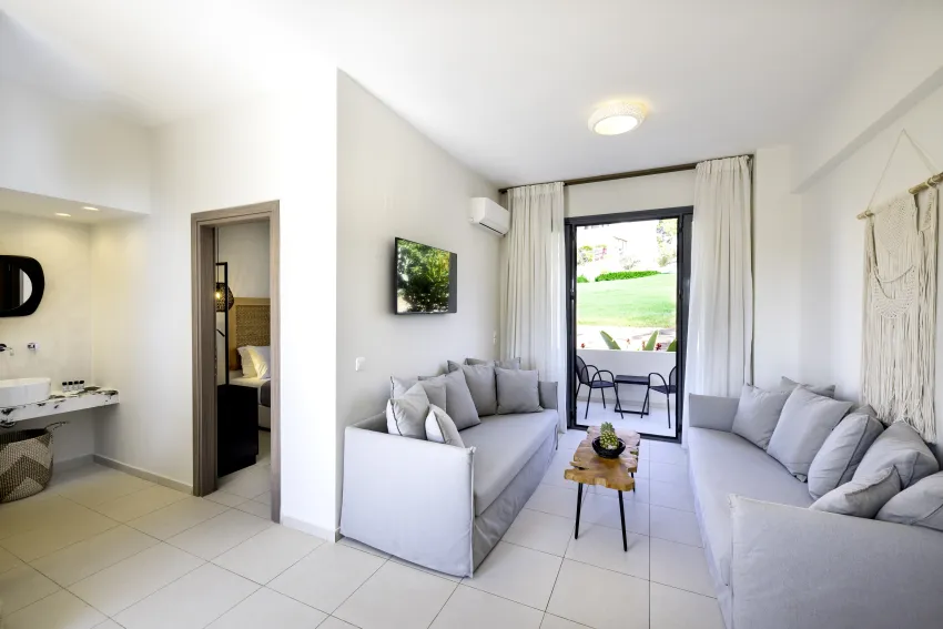 La Stella Suites 4*-16