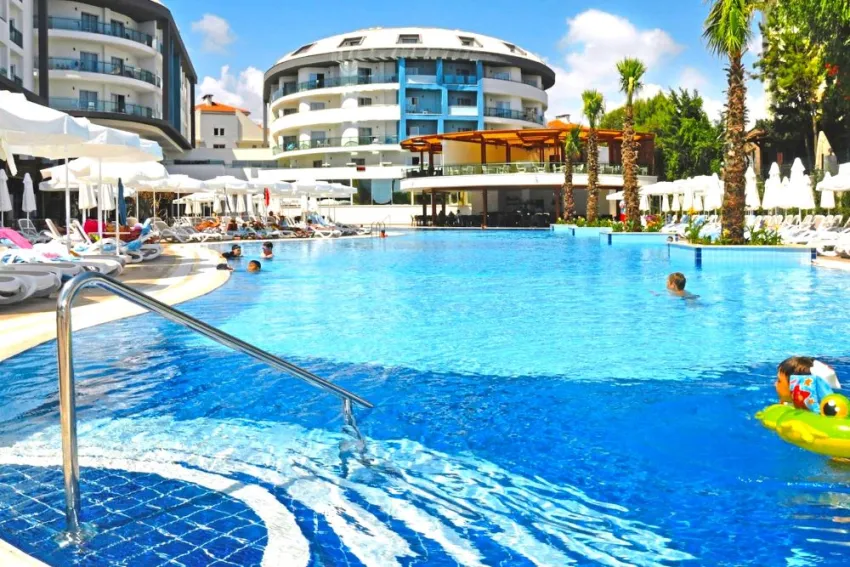 SEASHELL RESORT & SPA HOTEL  5*-5