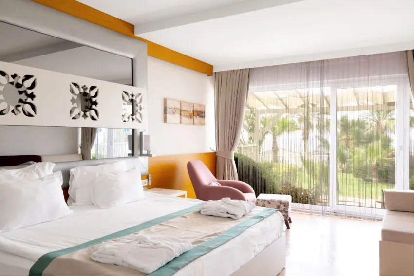 FLORA GARDEN BEACH (ADULTS ONLY 16+)  5*-21