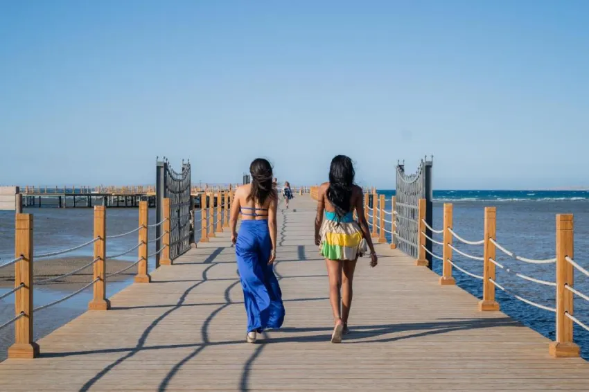 SUNRISE GARDEN BEACH RESORT  5*-42