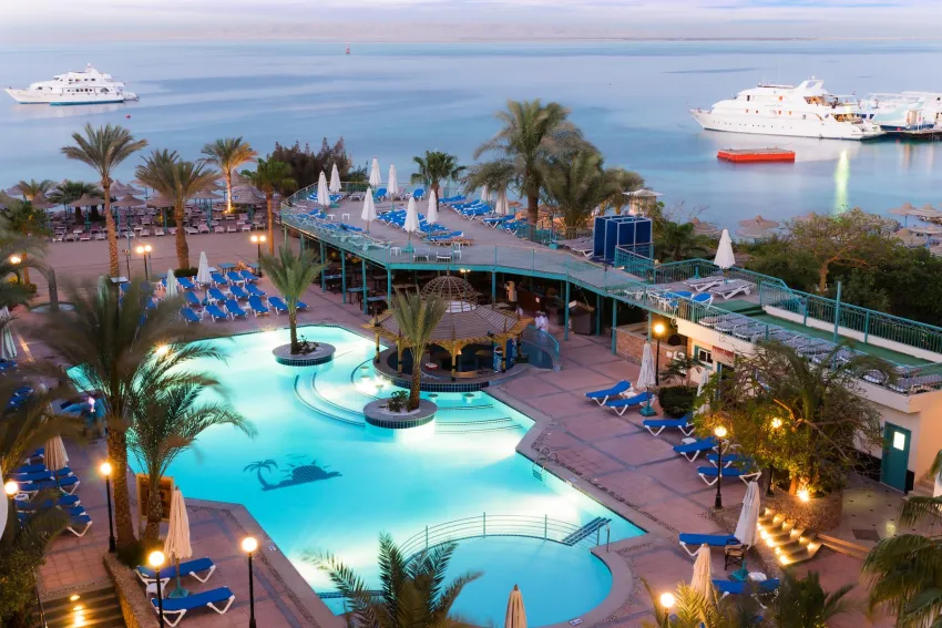Bella Vista Hotel & Resort 4*-4