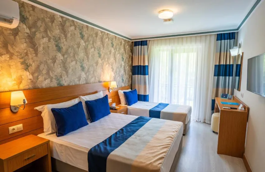 MASTER FAMILY CLUB  5*-16