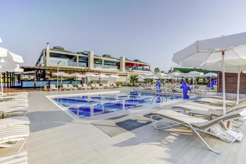 MAGIC LIFE JACARANDA  5*-13