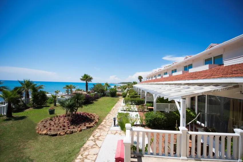 FLORA GARDEN BEACH (ADULTS ONLY 16+)  5*-21