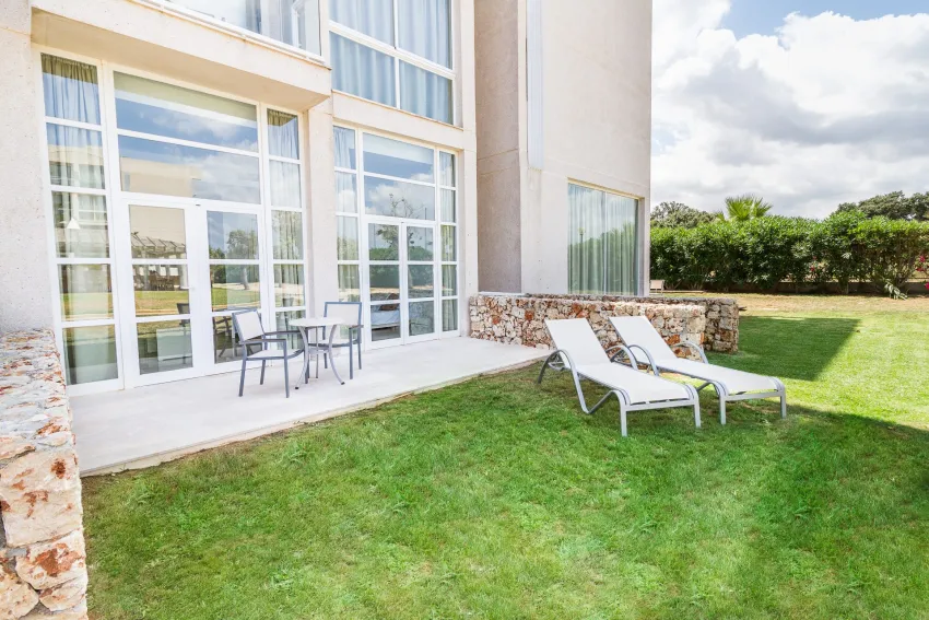 Zafiro Alzinar Mar 4*-17