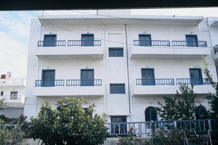 Friday Hotel 2*-6