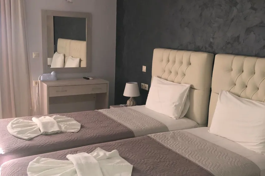 Labyrinth Hotel 2*-16