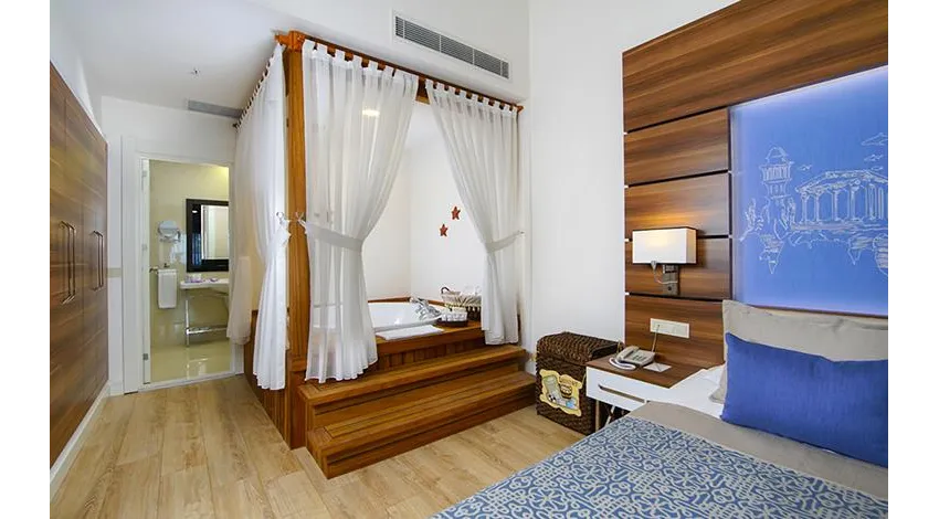 LIMAK ATLANTIS RESORT & SPA  5*-30