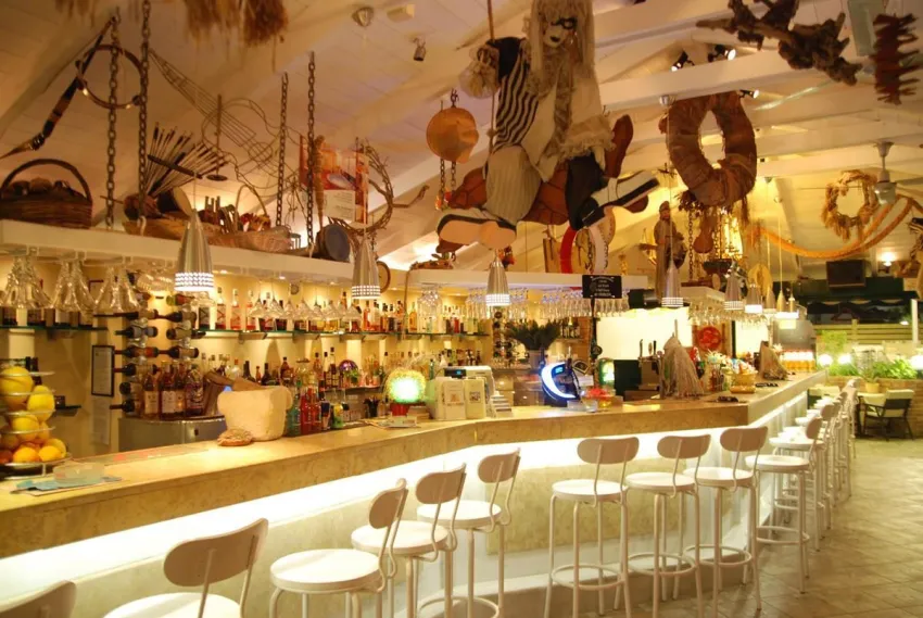 Louros Beach 4*-4