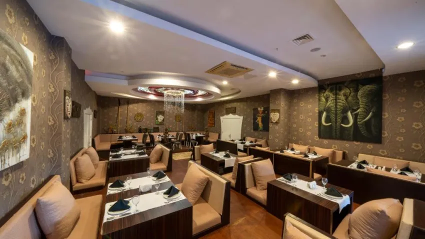 SIAM ELEGANCE HOTELS & SPA  5*-10