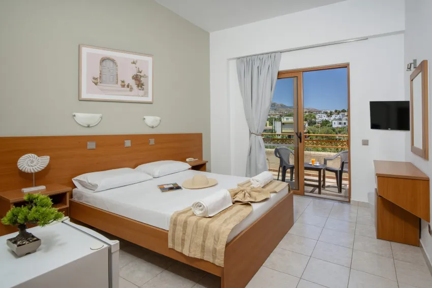 Ledras Beach Hotel 4*-7