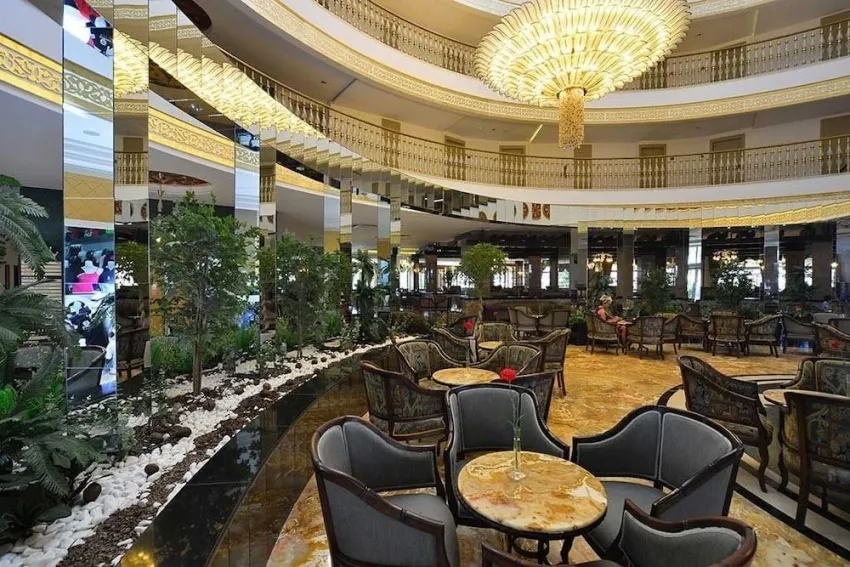 Side Crown Palace 5*-9
