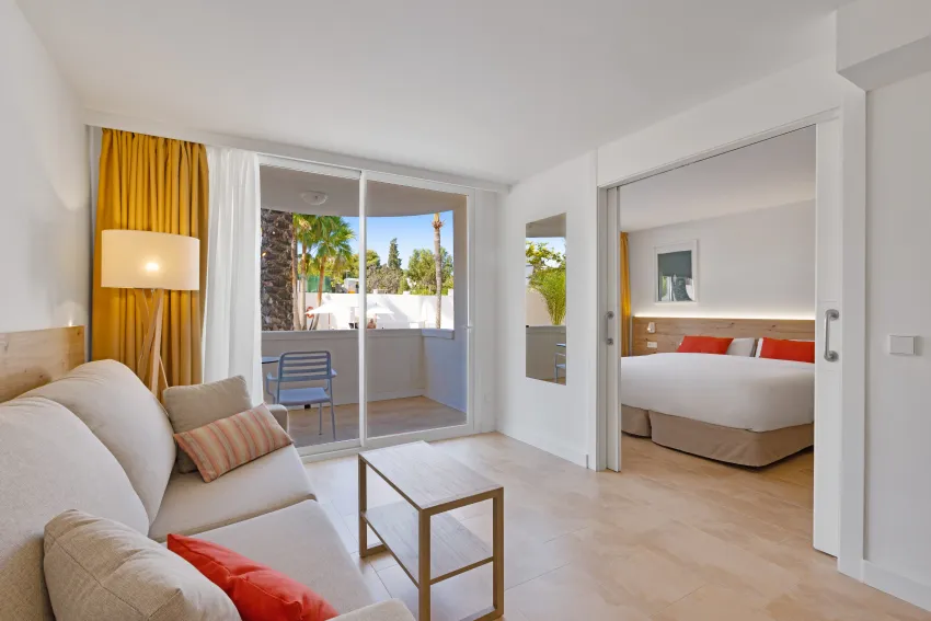 Palmanova Beach Apartments by TRH -44