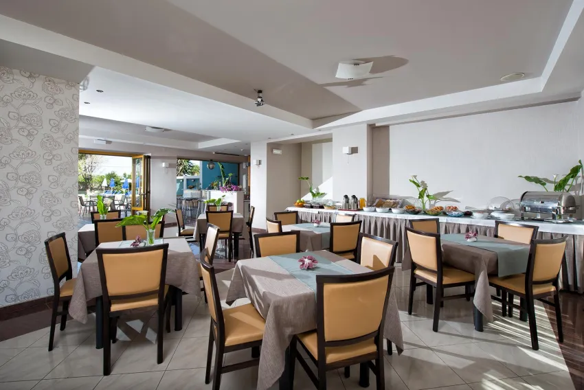 Mary Hotel & Mary Royal Suites 3*-2