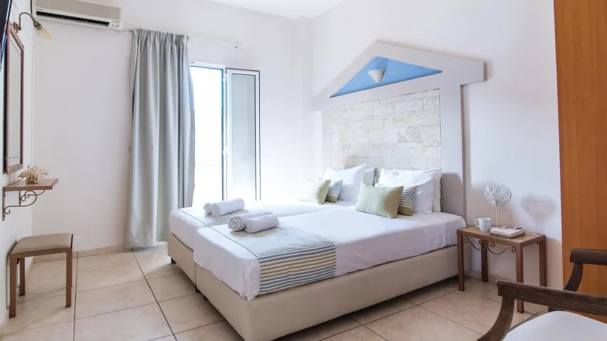 Ilios 1 Central 1*-3