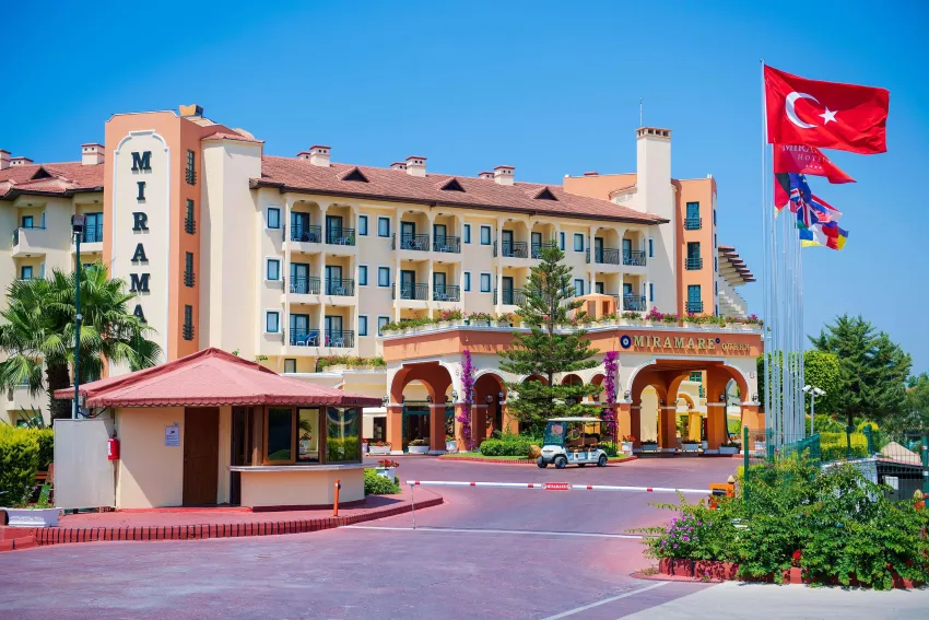 Miramare Queen Hotel 5*-9