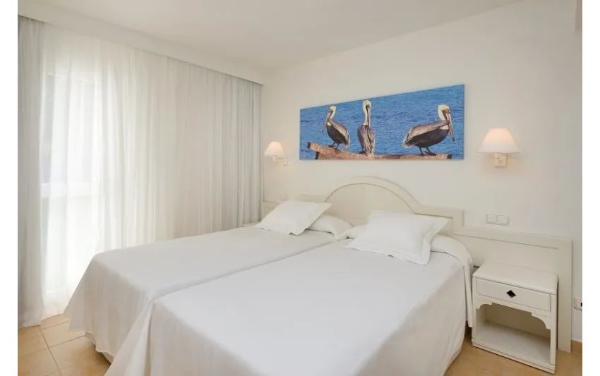 Iberostar Waves Ciudad Blanca 4*-10