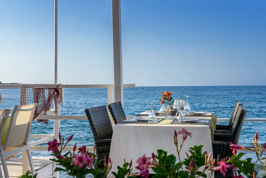 Alia Beach Hotel 3*-12