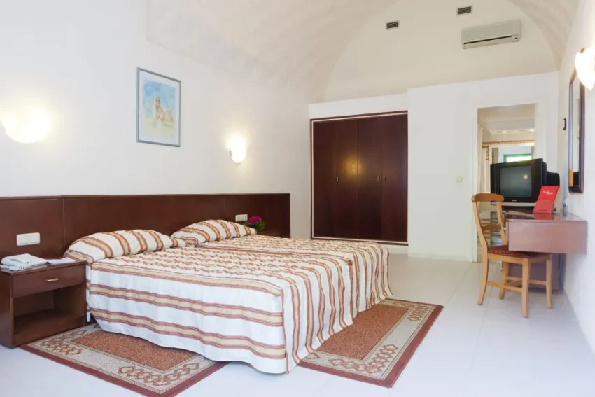 EL MOURADI CLUB KANTAOUI  4*-16