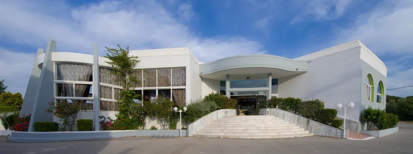 Happy Days Hotel Tholos 3*-1