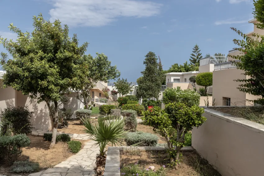 Louis St. Elias Resort 4*-6