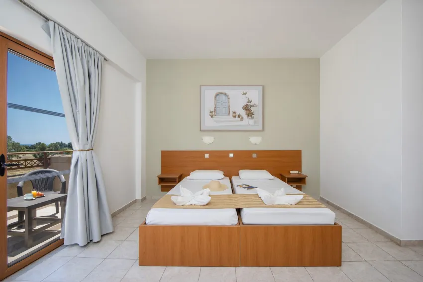 Ledras Beach Hotel 4*-9