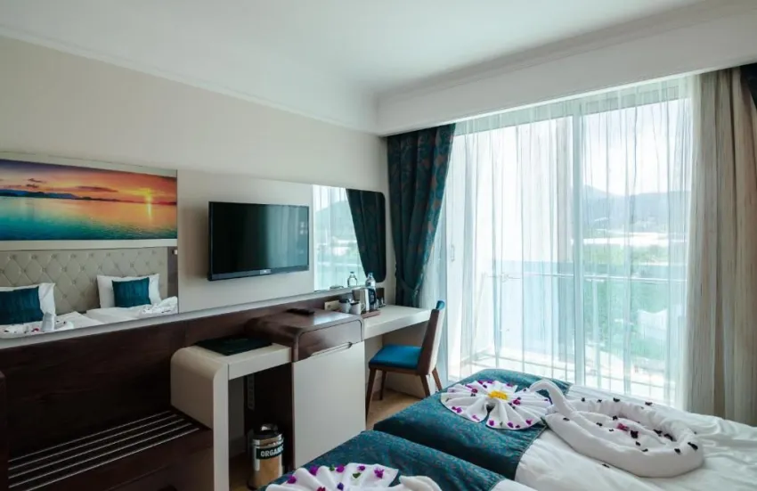 THE LUMOS DELUXE RESORT HOTEL & SPA  5*-21