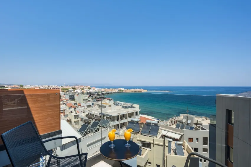 Hyperion City Hotel 4*-25