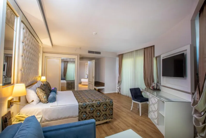 HAYDARPASHA PALACE HOTEL  5*-10