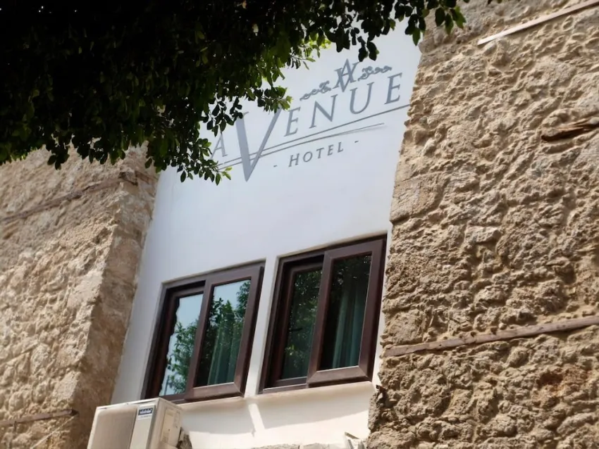 Avenue Hotel 3*-1