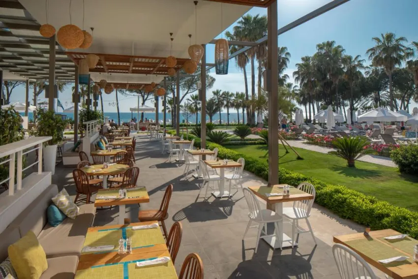 ACANTHUS & CENNET BARUT COLLECTION  5*-2