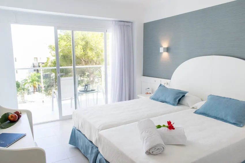 Reverence Life Hotel 4*-66