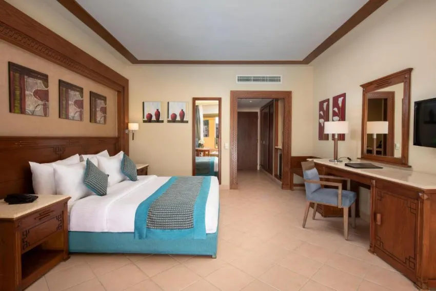 CHARMILLION CLUB RESORT  5*-23