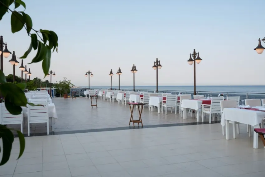 PERRE LA MER HOTEL  5*-13