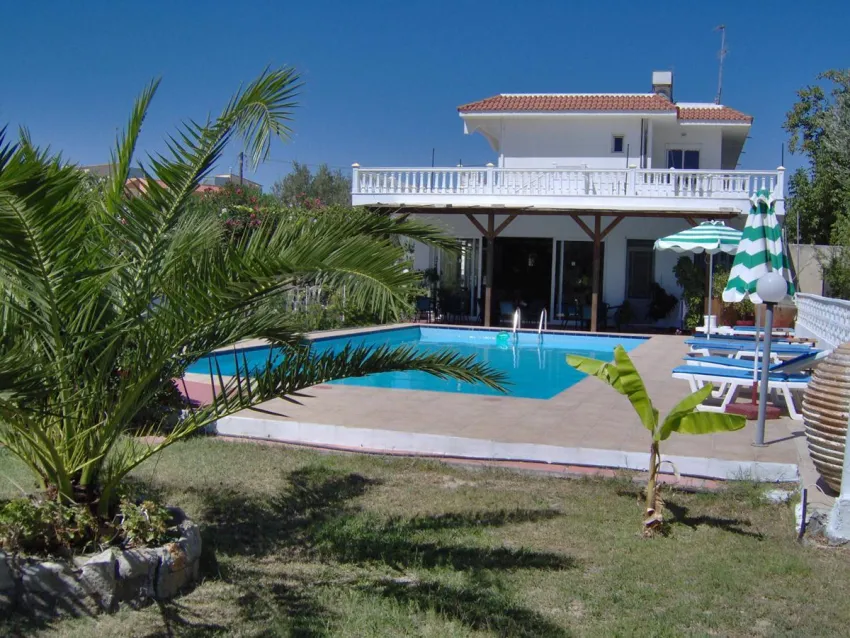 Varelis Hotel 2*-3