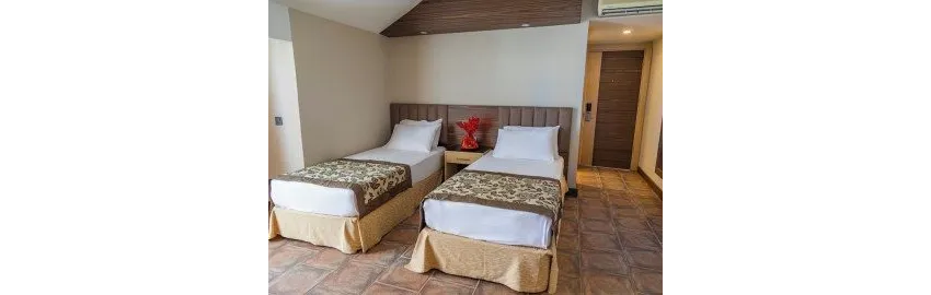 Fame Hotel 3*-7