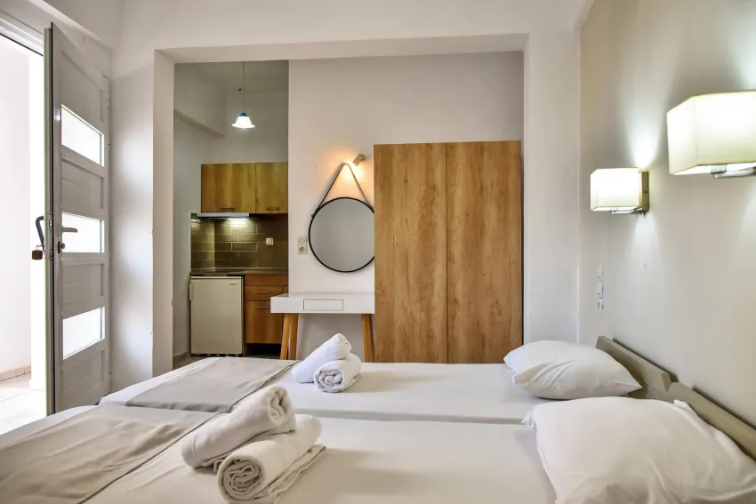 Iraklis Apts 3*-29