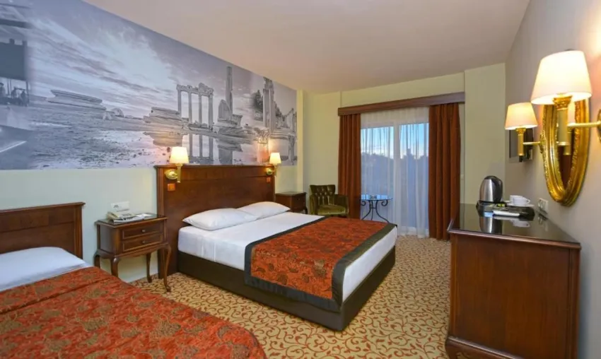 ANTIQUE ROMAN PALACE (ADULTS ONLY 16+)  5*-5