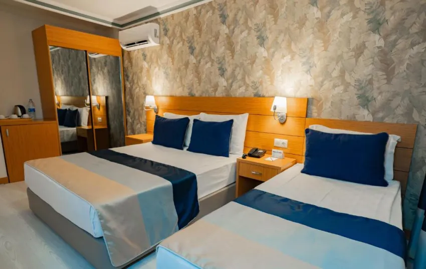 MASTER FAMILY CLUB  5*-12