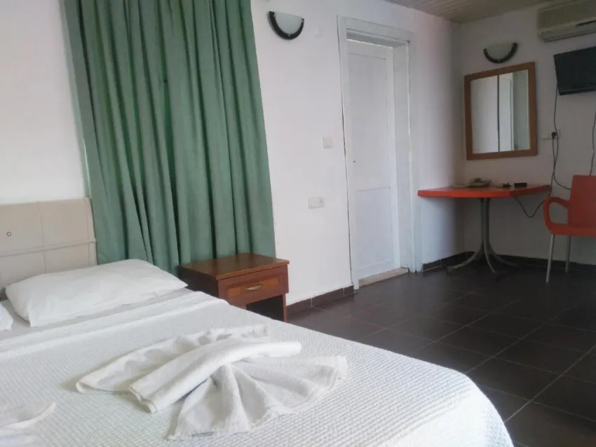 UGUR BEACH HOTEL  3*-6