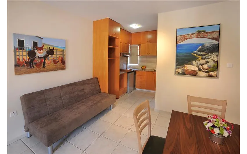 Nelia Gardens 3*-14