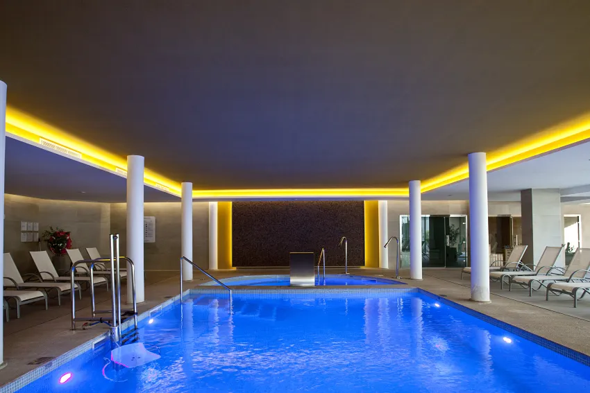 Ponent Mar App 4*-110