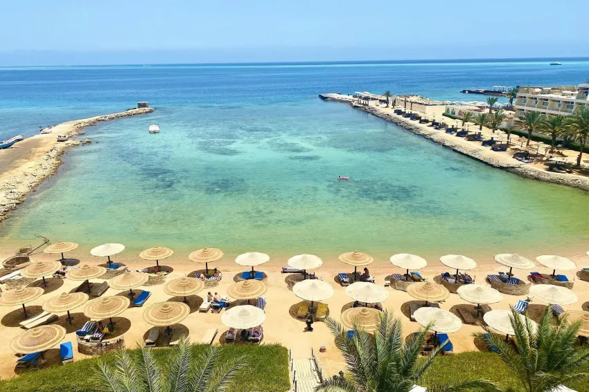 ROYAL STAR BEACH RESORT  4*-18