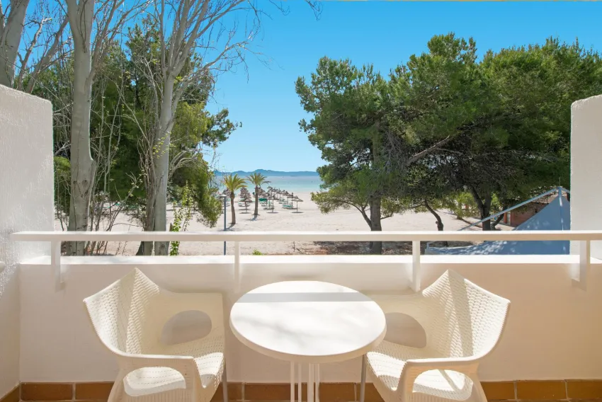 Iberostar Waves Ciudad Blanca 4*-29