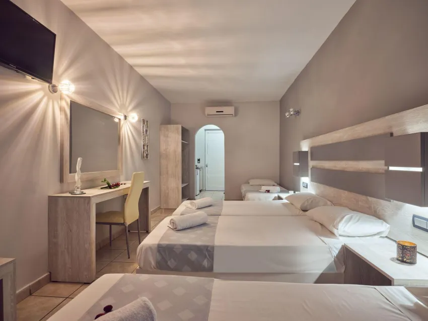 Aeon Hotel 2*-11