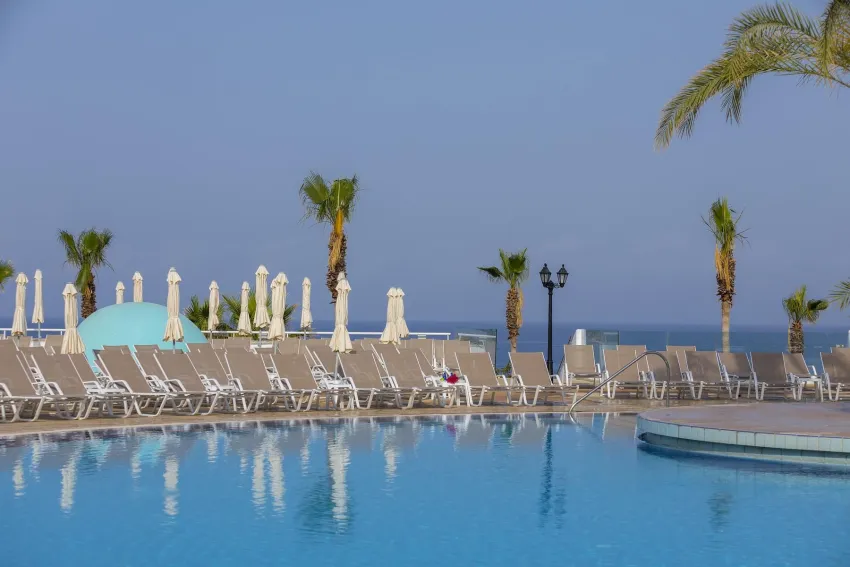 Leonardo Laura Beach & Splash Resort 4*-2