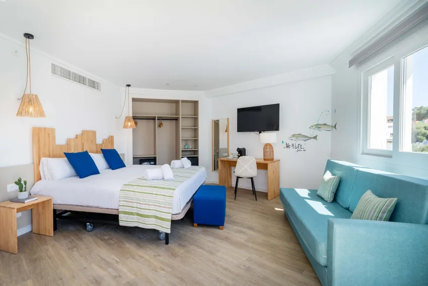Marsenses Ferrera Blanca Adults Only 4*-19